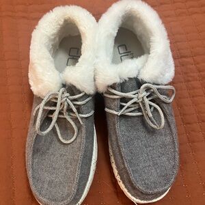 Women’s Fuzzy Heydudes